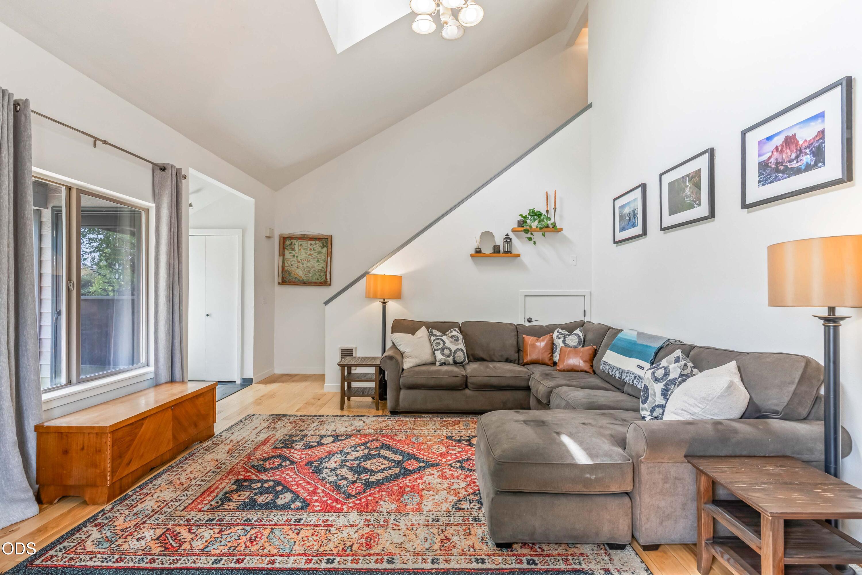 902 NW Ogden Avenue