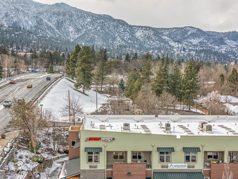 Photo of 2205 Ashland Street #210, Ashland, OR 97520 (MLS # 220215889)