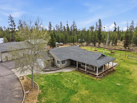 Tiny photo for 15965 Parkway Drive, La Pine, OR 97739 (MLS # 220221135)