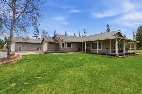 Tiny photo for 15965 Parkway Drive, La Pine, OR 97739 (MLS # 220221135)