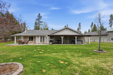 Tiny photo for 15965 Parkway Drive, La Pine, OR 97739 (MLS # 220221135)