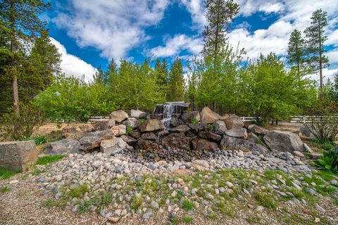 Tiny photo for 15965 Parkway Drive, La Pine, OR 97739 (MLS # 220221135)