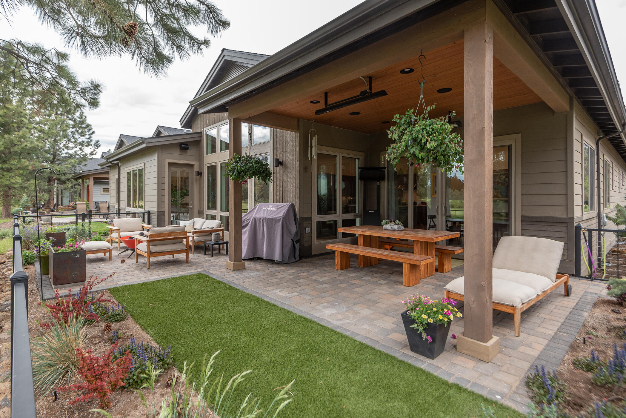 1925 Townhomes - Residential