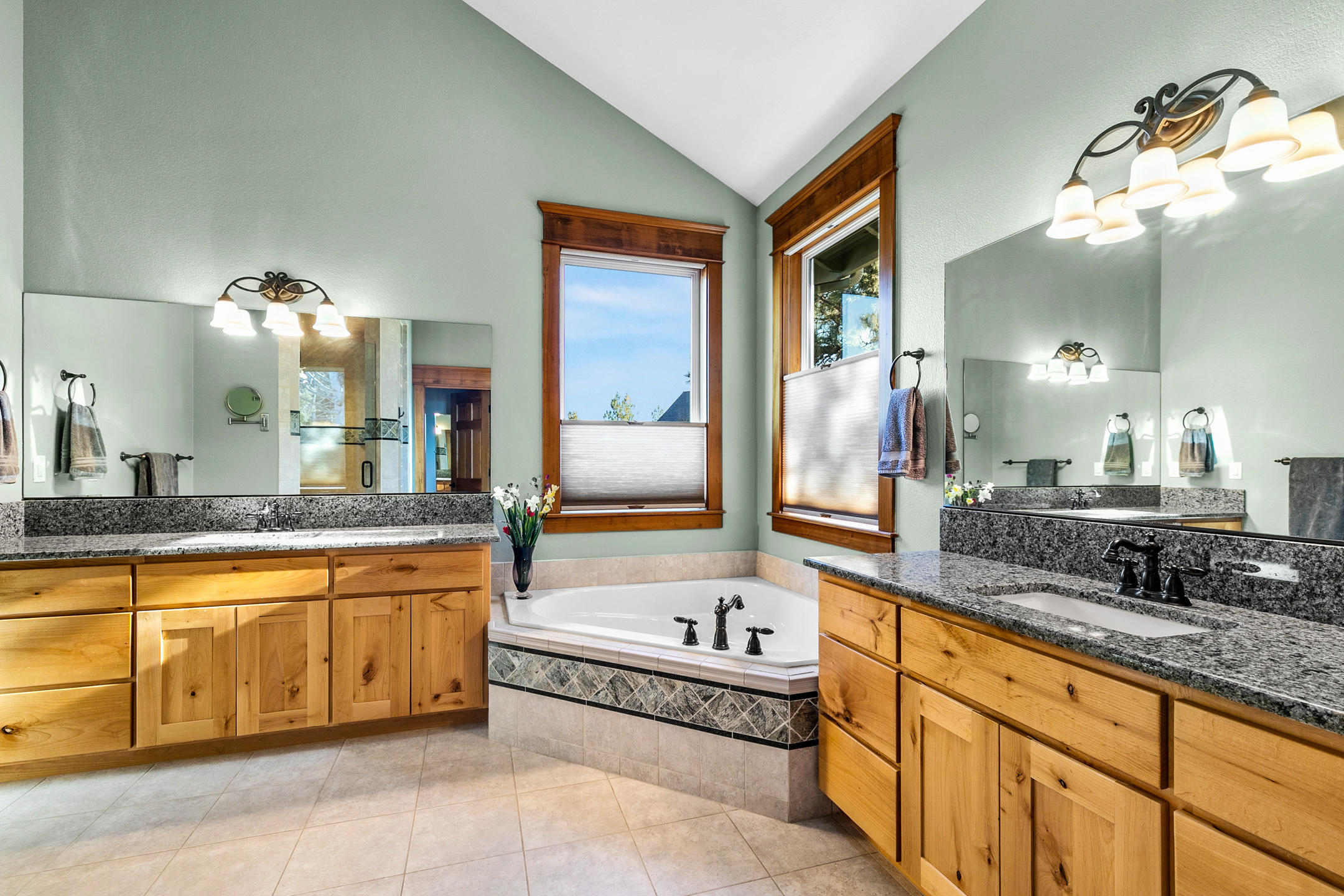 Awbrey Butte - Residential