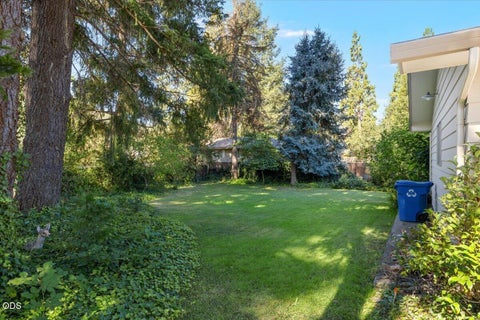 Tiny photo for 100 Jacoby Street, Gold Hill, OR 97525 (MLS # 220226571)