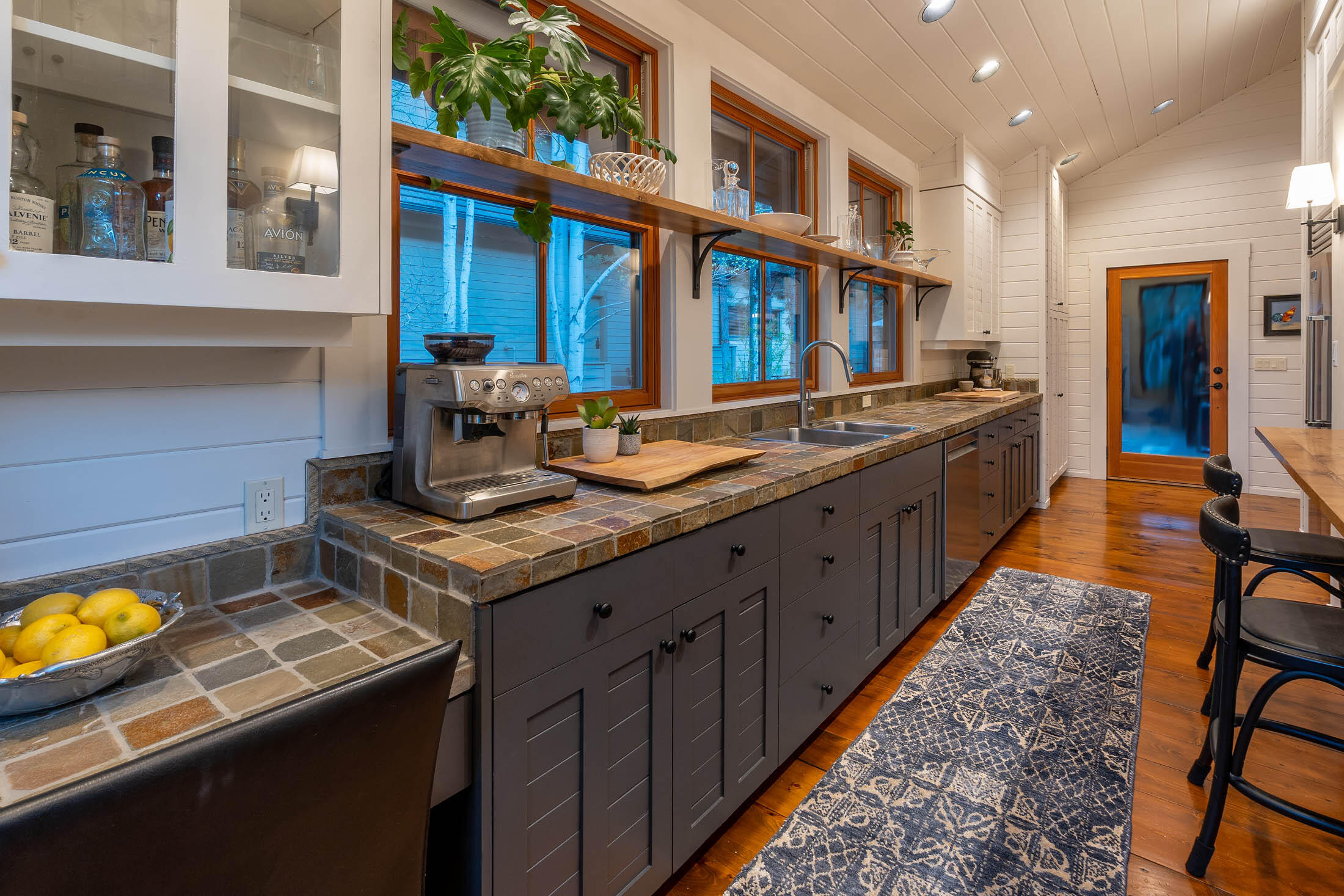 Broken Top - Residential