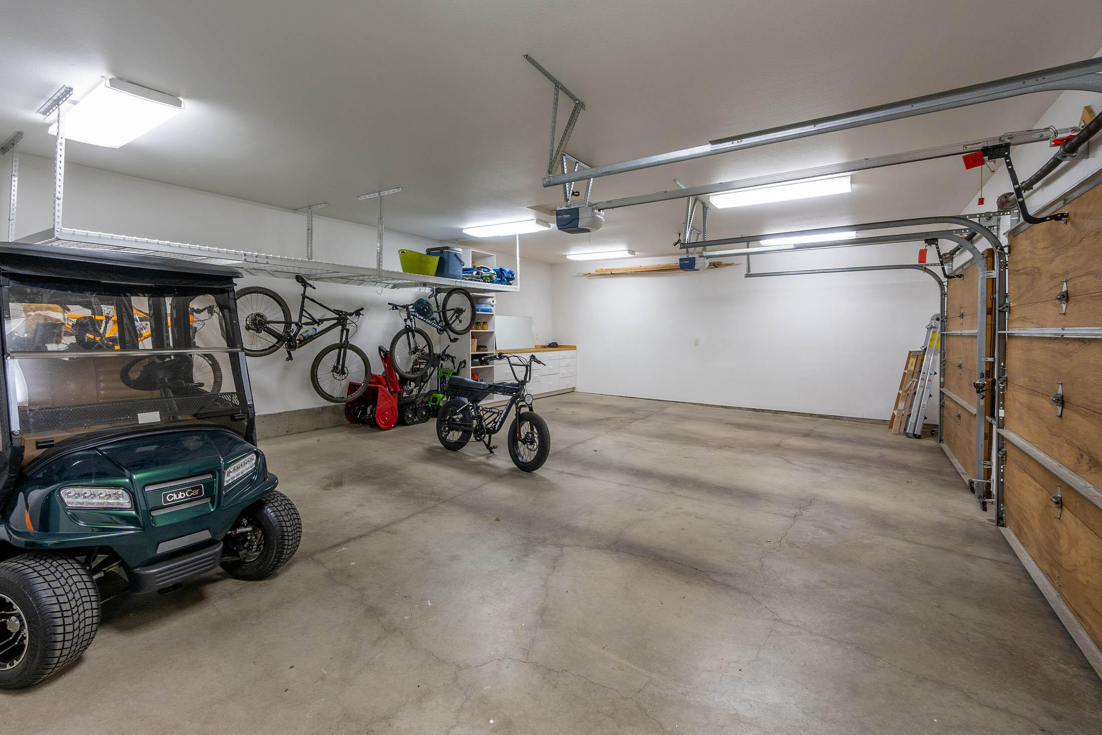 Broken Top - Residential