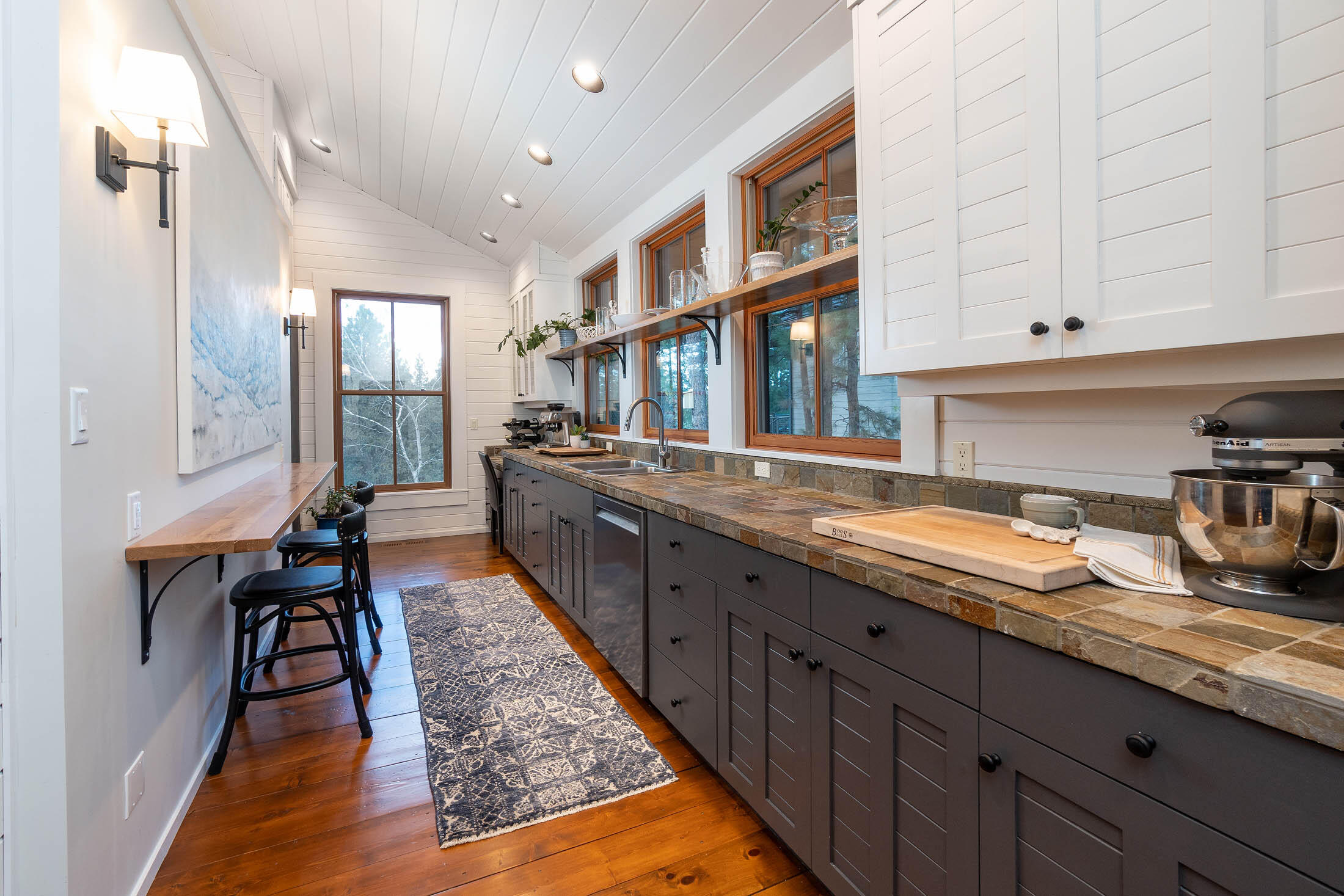 Broken Top - Residential