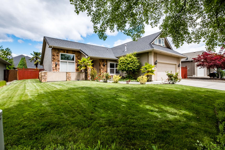 Eagle Point Golf Community - Residential