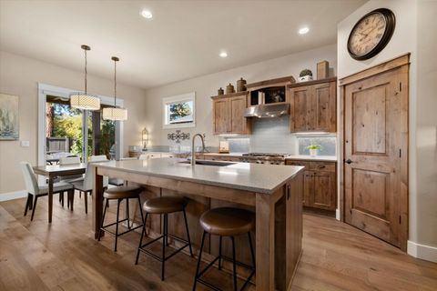 Tiny photo for 60208 Rolled Rock Way, Bend, OR 97702 (MLS # 220211243)