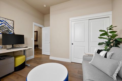 Tiny photo for 60208 Rolled Rock Way, Bend, OR 97702 (MLS # 220211243)