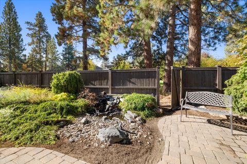 Tiny photo for 60208 Rolled Rock Way, Bend, OR 97702 (MLS # 220211243)