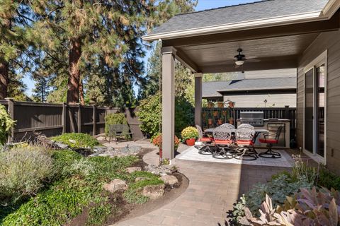 Tiny photo for 60208 Rolled Rock Way, Bend, OR 97702 (MLS # 220211243)