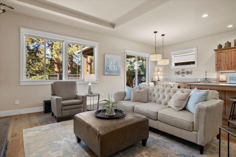 Tiny photo for 60208 Rolled Rock Way, Bend, OR 97702 (MLS # 220211243)