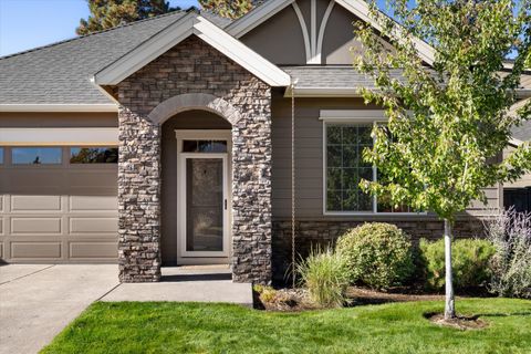 Tiny photo for 60208 Rolled Rock Way, Bend, OR 97702 (MLS # 220211243)