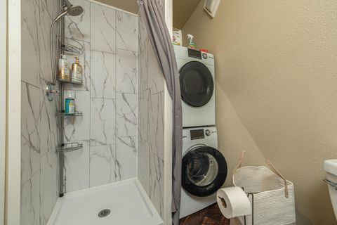 Tiny photo for 52710 Santa Barbara Drive, La Pine, OR 97739 (MLS # 220211630)