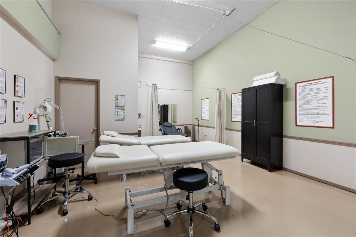 Klamath Falls -Industrial Addition - Commercial Sale