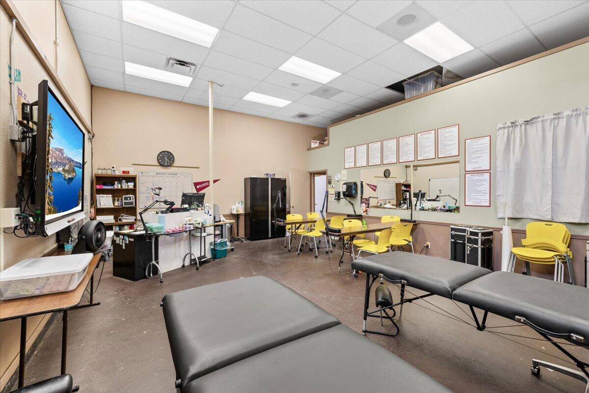 Klamath Falls -Industrial Addition - Commercial Sale