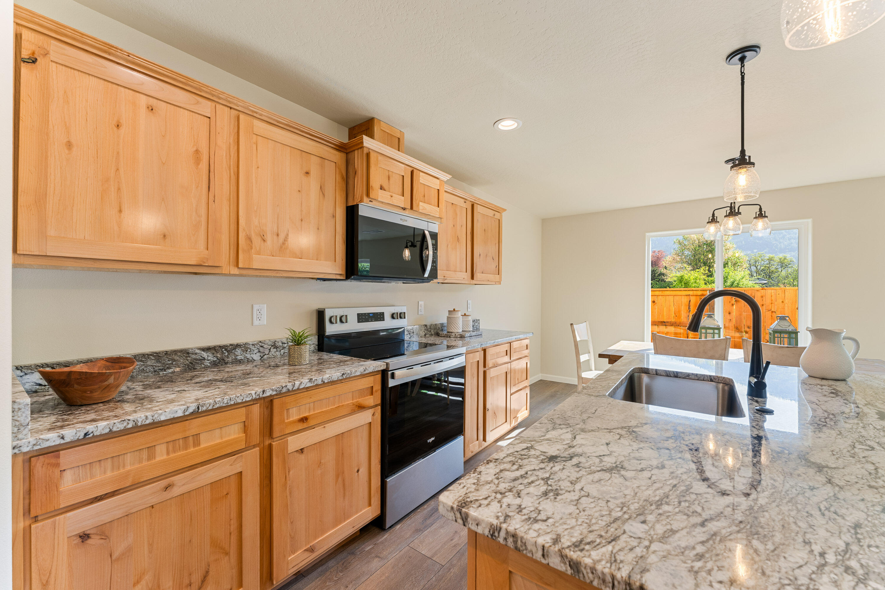 167 SE Champagne Court