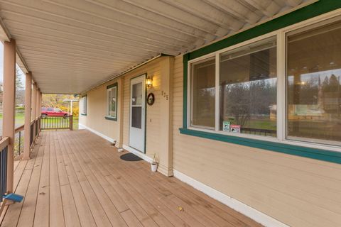 Tiny photo for 835 Ragsdale Road, Trail, OR 97541 (MLS # 220212195)