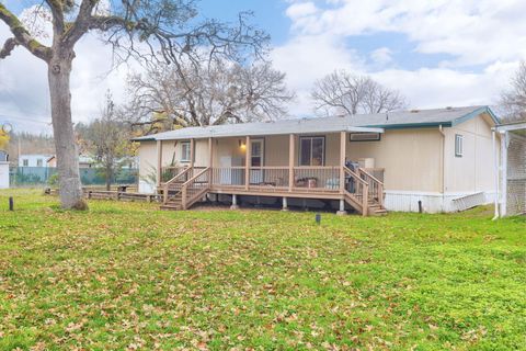 Tiny photo for 835 Ragsdale Road, Trail, OR 97541 (MLS # 220212195)