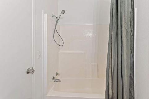 Tiny photo for 835 Ragsdale Road, Trail, OR 97541 (MLS # 220212195)