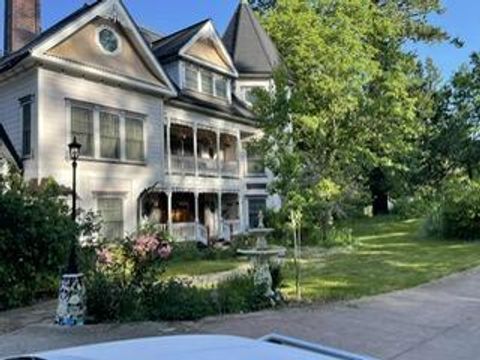 1100 McMullen Creek Road Selma OR 97538