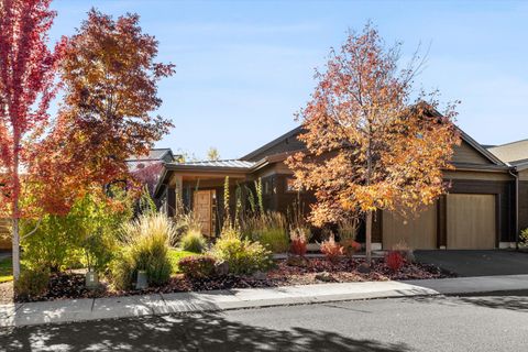 61354 Triple Knot Road Bend OR 97702