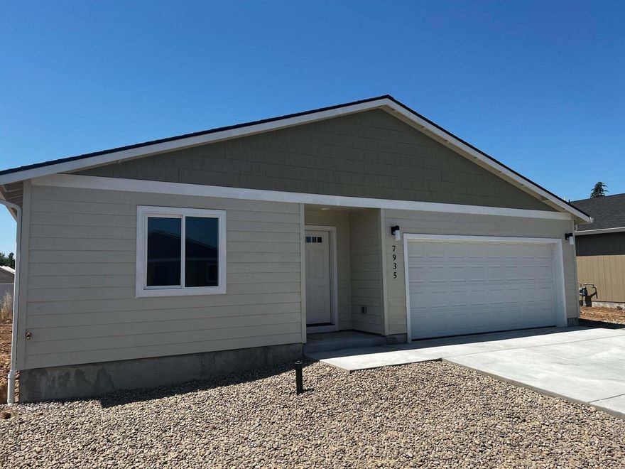 Welcome to Arbor Gate - an exquisite collection of brand new, affordable starter homes in White City. Time now to pick colors and finishes. Efficiently designed with an abundance of natural light and comfortable floor-plans, each home offers 3 bedrooms and 2 full bathrooms with an open-concept living space across 1,251 SF. Each home offers 1,251 square feet and a 2-car garage with storage and individual w/d hookups. View ArborGateWC.com for more info. Preferred lender - contact Kelly Lauerman at Nations Lending.