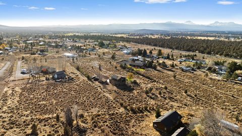 Tiny photo for 65280 94th Street, Bend, OR 97703 (MLS # 220211465)