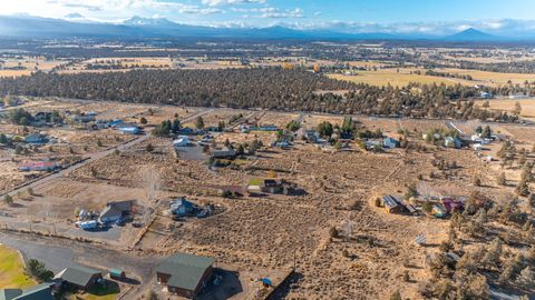 Tiny photo for 65280 94th Street, Bend, OR 97703 (MLS # 220211465)