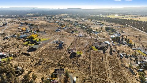 Tiny photo for 65280 94th Street, Bend, OR 97703 (MLS # 220211465)