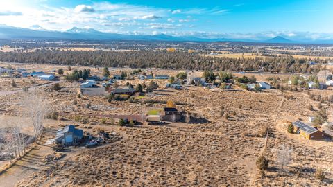 Tiny photo for 65280 94th Street, Bend, OR 97703 (MLS # 220211465)