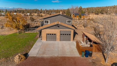 Tiny photo for 65280 94th Street, Bend, OR 97703 (MLS # 220211465)