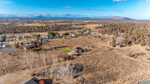 Tiny photo for 65280 94th Street, Bend, OR 97703 (MLS # 220211465)