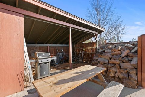 Tiny photo for 65280 94th Street, Bend, OR 97703 (MLS # 220211465)