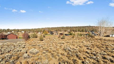 Tiny photo for 65280 94th Street, Bend, OR 97703 (MLS # 220211465)