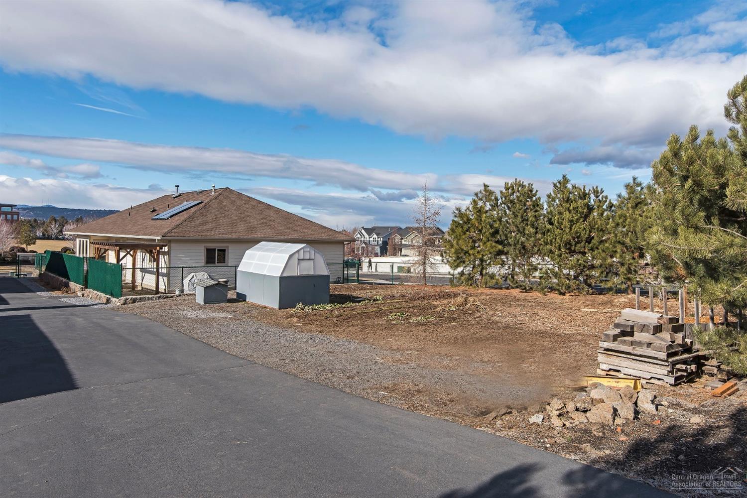 Hawks Ridge - Residential