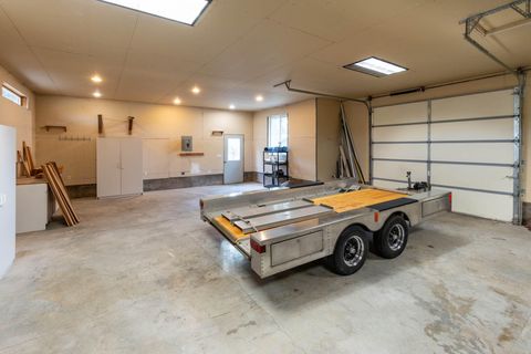 Tiny photo for 6904 SW Joshua Court, Powell Butte, OR 97753 (MLS # 220217805)