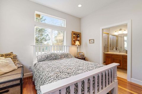 Tiny photo for 6904 SW Joshua Court, Powell Butte, OR 97753 (MLS # 220217805)