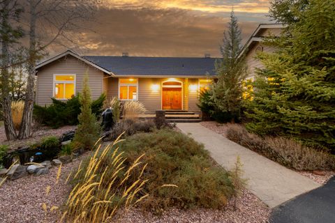 Tiny photo for 6904 SW Joshua Court, Powell Butte, OR 97753 (MLS # 220217805)