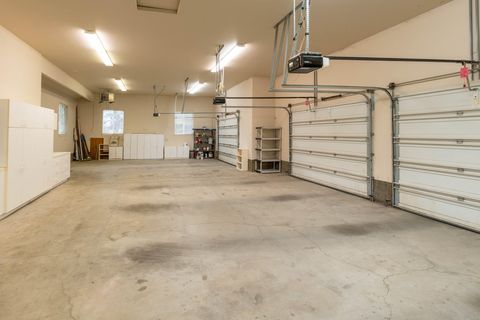 Tiny photo for 6904 SW Joshua Court, Powell Butte, OR 97753 (MLS # 220217805)