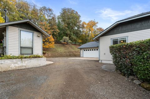 Tiny photo for 7907 Rapp Lane, Talent, OR 97540 (MLS # 220211583)
