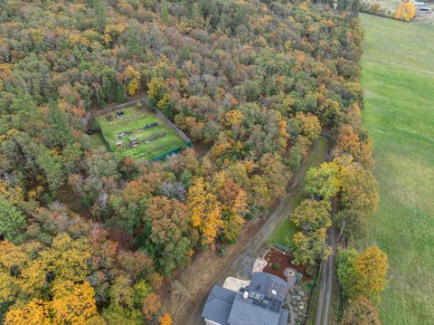 Tiny photo for 7907 Rapp Lane, Talent, OR 97540 (MLS # 220211583)