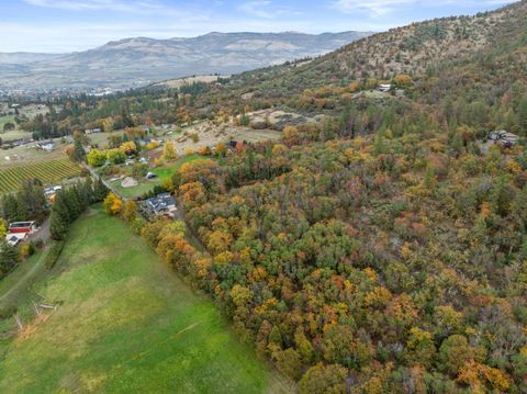 Tiny photo for 7907 Rapp Lane, Talent, OR 97540 (MLS # 220211583)