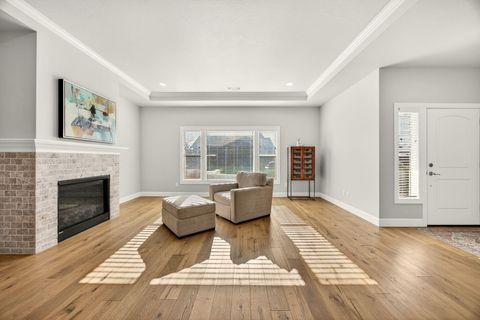 Tiny photo for 436 Cheney Loop, Central Point, OR 97502 (MLS # 220214066)