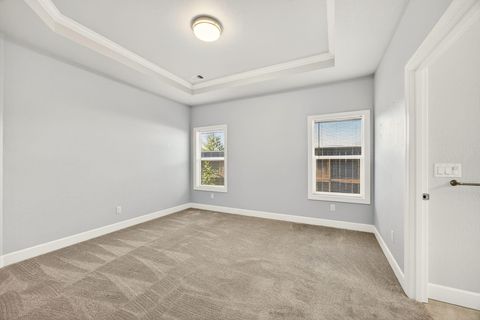 Tiny photo for 436 Cheney Loop, Central Point, OR 97502 (MLS # 220214066)