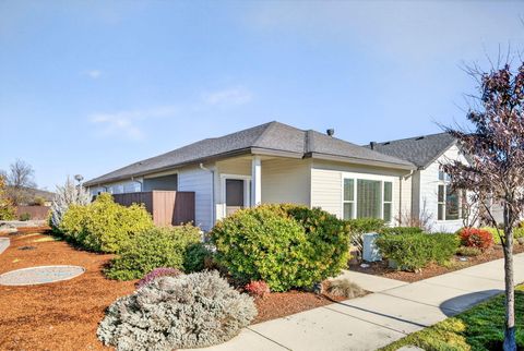 Tiny photo for 436 Cheney Loop, Central Point, OR 97502 (MLS # 220214066)