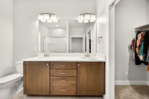 Tiny photo for 436 Cheney Loop, Central Point, OR 97502 (MLS # 220214066)