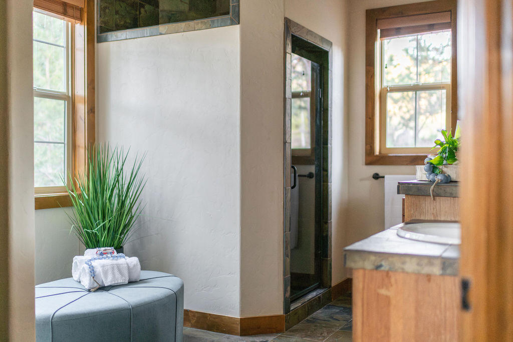 Skyliner Summit - Residential